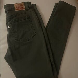 Levi's Women’s Olive Green 31 x 30 Jeans. 721 High Rise Skinny. Button Fly, New!